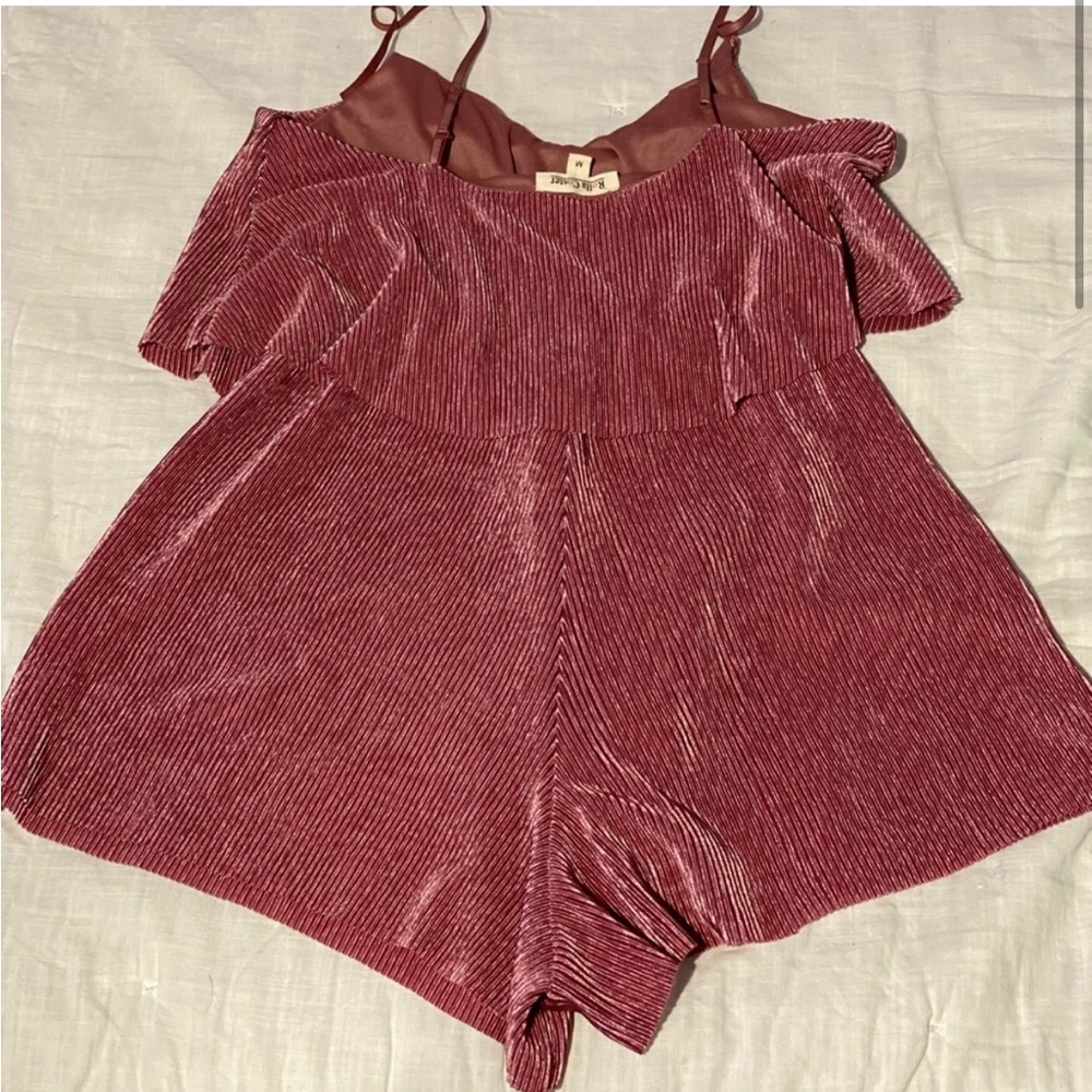 Rompers - Picture 4 of 5